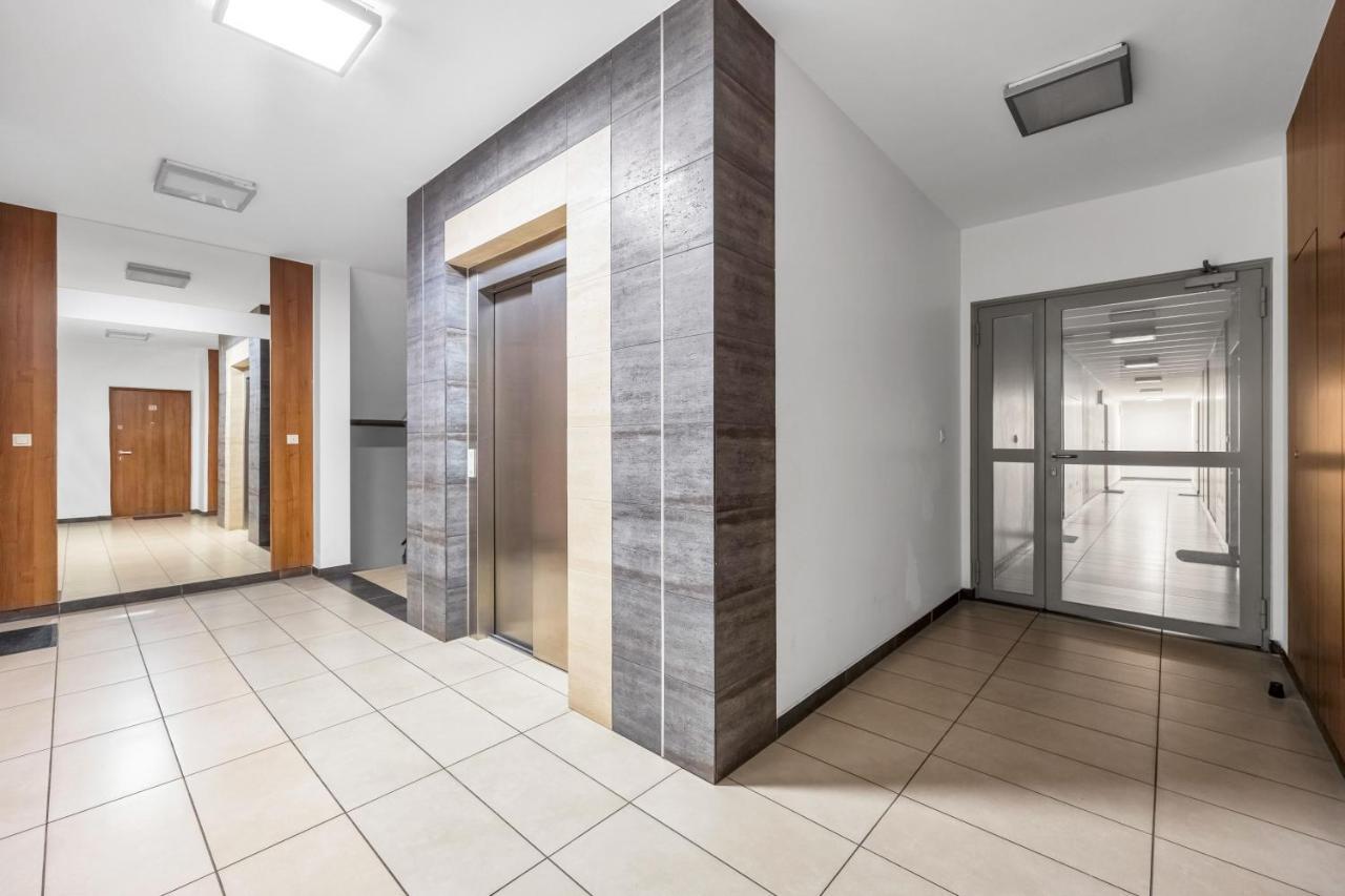 Spacious 2 Bedroom Ac Dalanowska 46 Βαρσοβία Εξωτερικό φωτογραφία